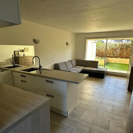 Duplex 5 Min De La Mer, Piscine Apartment Antibes