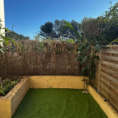 Appartement Duplex 5 Min De La Mer, Piscine