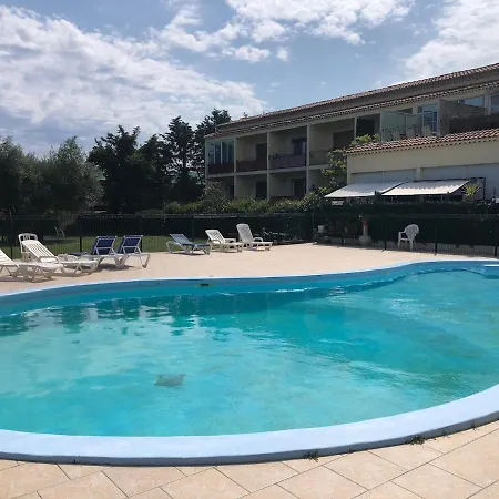 Duplex 5 Min De La Mer, Piscine Apartment *